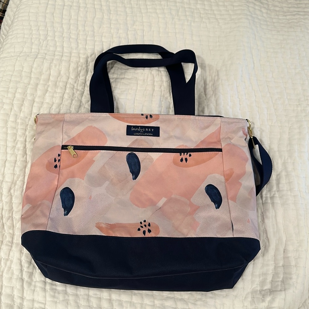 Logan + Lenora Loverly Grey tote